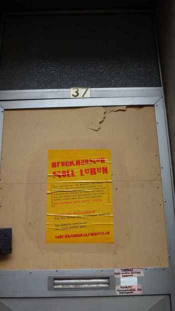 Poster against demolition and gentrification (Duisburg, 26 04 2013)